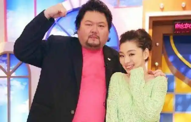 黄渤将他带红,爆红后因连续酗酒猝死,妻子卖豪宅改嫁老外_戎祥_演艺