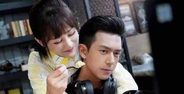 原创亲爱的热爱的大结局佟年韩商言举办婚礼小米向亚亚求婚