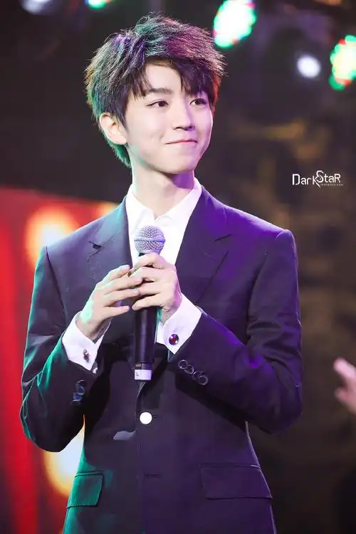 晚安,小凯  @tfboys-王俊凯  cr.logo