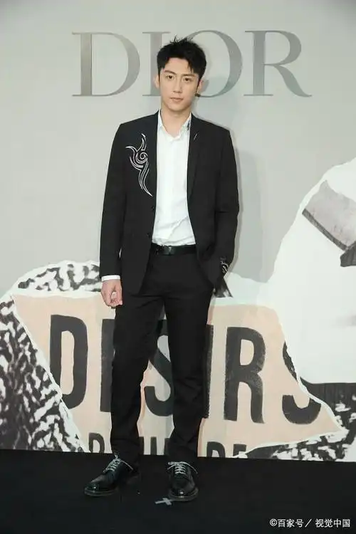 娱乐圈里身高超过185cm的男明星都有谁?