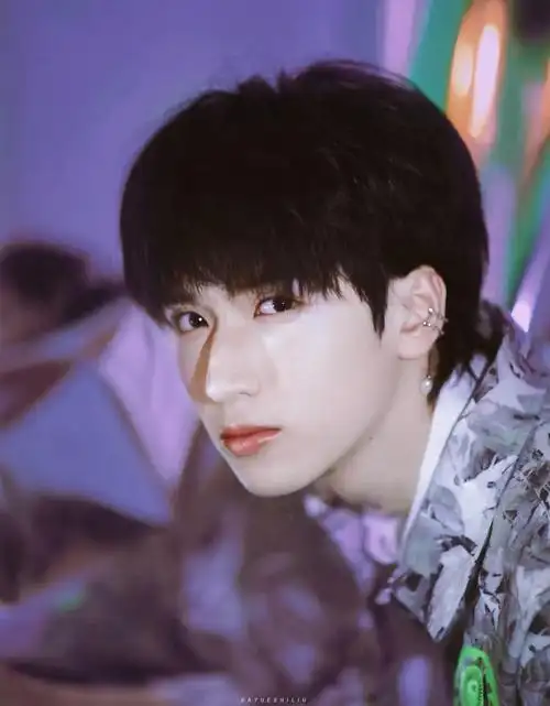 严浩翔的出圈神图都有哪些