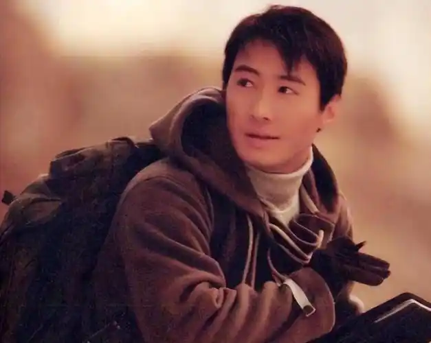 回顾黎明:错过舒淇,被乐基儿伤透,51岁如愿当爸爸52岁娶小女友