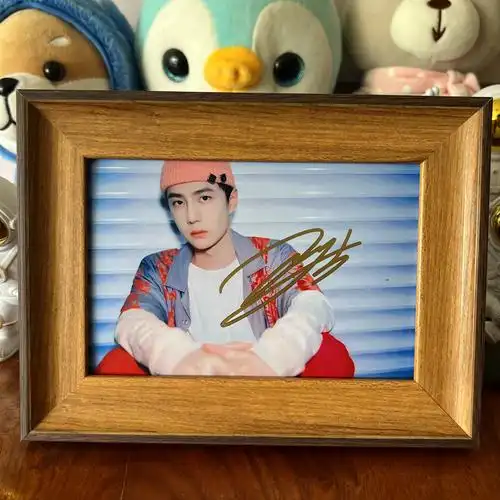 王一博to保真陈情海报写真君一肖写真签名亲笔文化