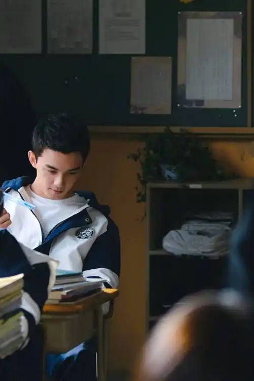 吴磊电影盛夏未来