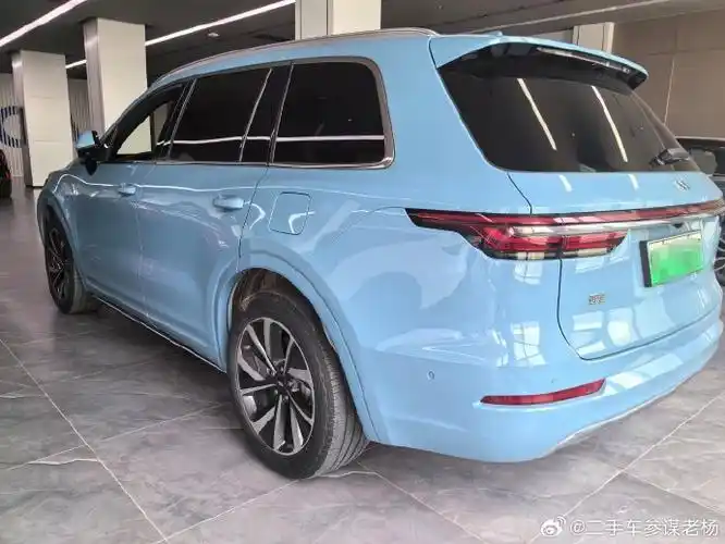 最新车源:  2021年理想one  56000km 原版原漆一手车  21款增程6座版