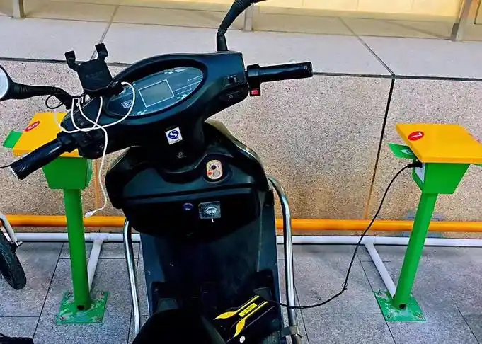 电动车天天充电好,还是用完再充好,告诉你答案,网友:马上改正-新浪汽