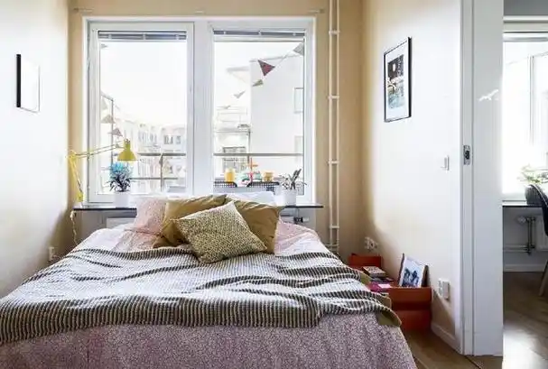 正确的床,门,窗布局不仅可以提高整个房间的居住舒适度,还可以提高