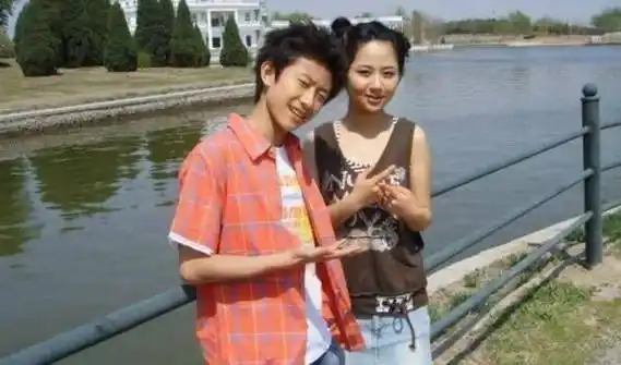 原创杨紫邓伦被传有望再度合体杨紫发文似在回应能等来香蜜夫妇的春天