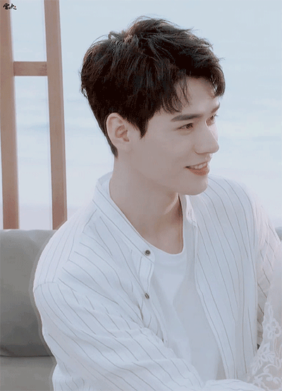 龚俊实在太抢手拿下2022年第三个代言官方文案点出选他的原因