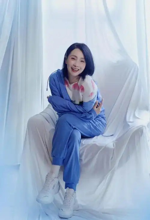 魅力女演员陶虹:甜蜜微笑赢得观众心