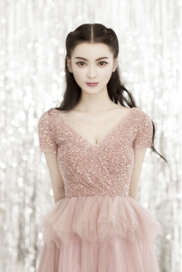 常乐:默默努力的演员