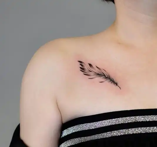 最新个性羽毛纹身图案大全4