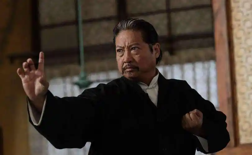 出道60多年地位无人撼动,成龙叫他一辈子大哥_洪金宝_李小龙_电影