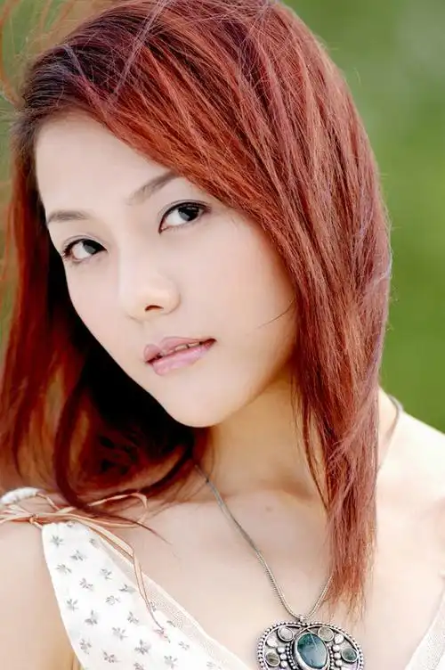 美女照片欣赏 → [贴图]主持人杨乐乐,清新脱俗很漂亮