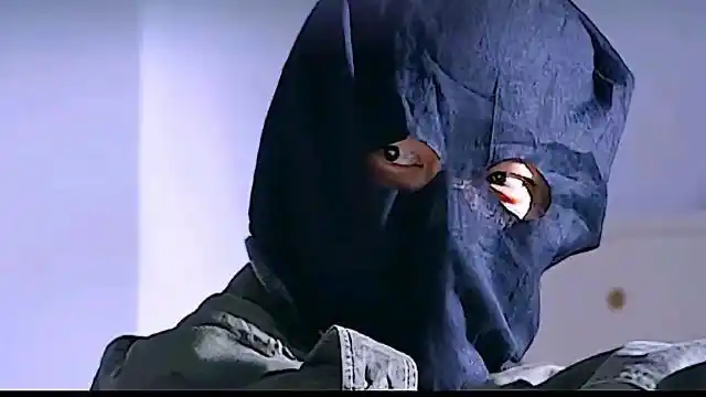 蒙面歹徒抢夺大学财务室,现场竟没有留下蛛丝马迹