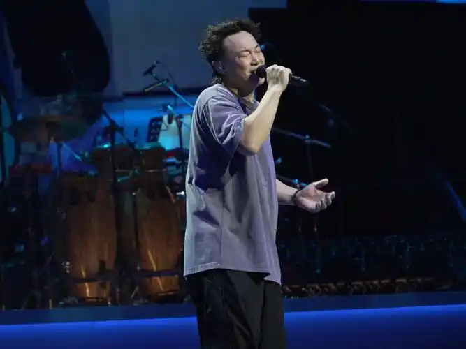 【4k高清】 陈奕迅 fear & dreams 1.5广州演唱会encore富士山下