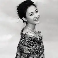 李小冉头像高清图片大全_名人李小冉真人头像大图下载【点击鼠标右键