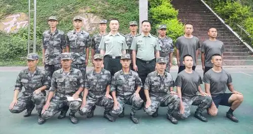 "我喜欢部队的生活节奏"|天涯区人武部组织新兵回访纪实