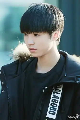 王俊凯#161126 《我们的少年时代》拍摄 高清8p