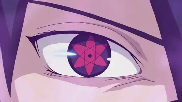 由于佐助后来过度使用天照快要失明,最终选择移植鼬的万花筒,就像曾经