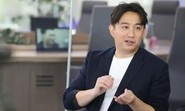 40岁的黄磊近况(49岁的黄磊瘦成了小鲜肉)(3)