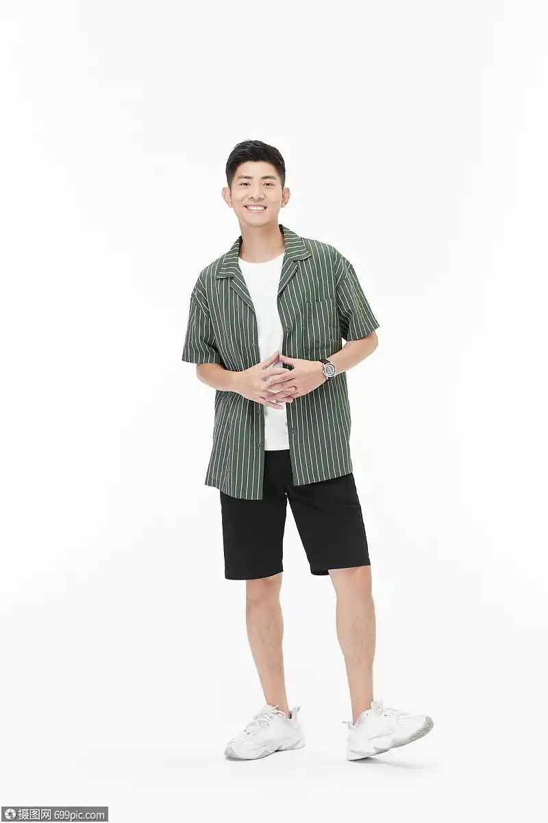 阳光帅气大男孩耍帅动作