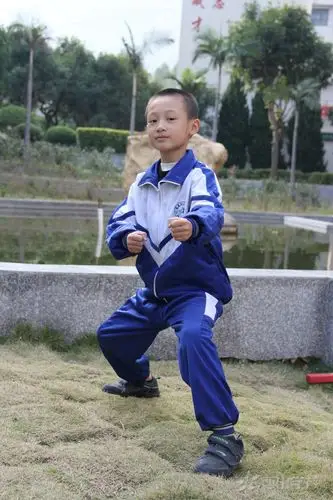 福建西山学校小学部2013年冬三2班挂历照3