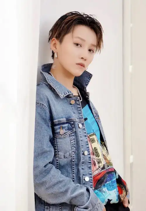 蜜蜂少女队刘雨昕写真图片69