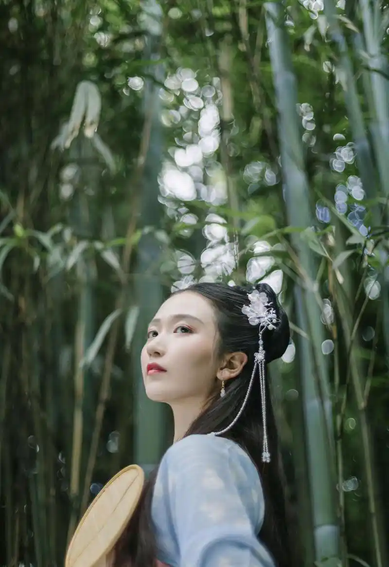 "美少女"吴哲晗古装写真美图