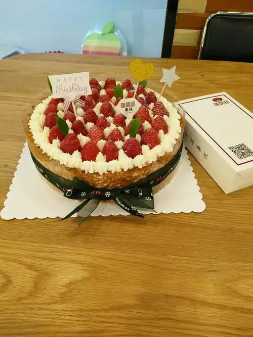 生日蛋糕,实拍图片