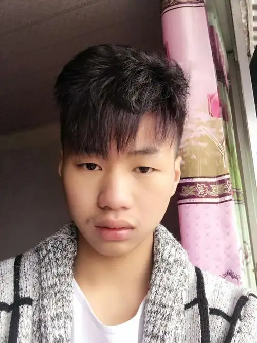 20岁未婚男征婚照片(id:103532334)_四川成都征婚交友_珍爱网