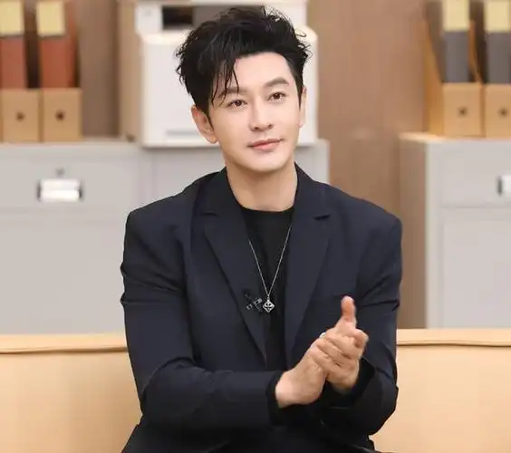 黄晓明叶珂复合感情升温!被曝同居还一起出国旅行,女方高调示爱