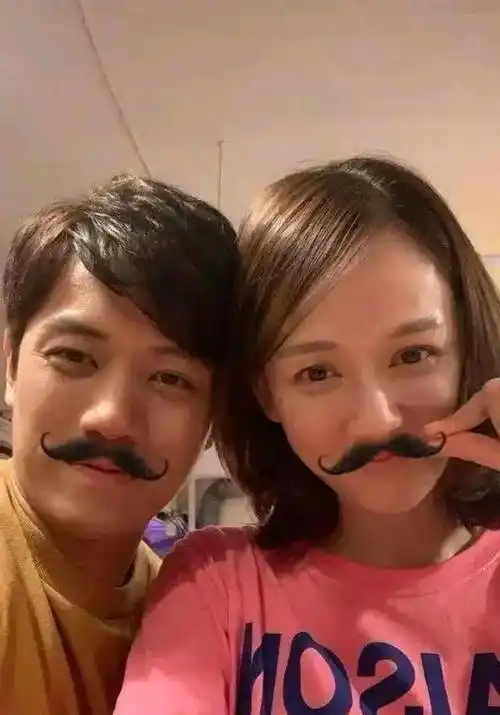 王俊凯在综艺节目泡脚,专家点评:是