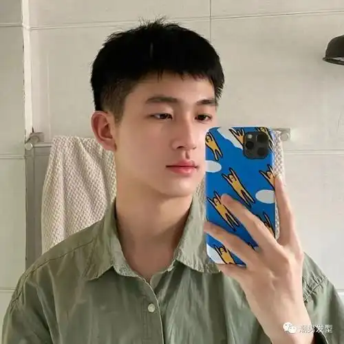 男生夏季发型别再瞎剪了试试这3款剪完清爽帅气显年轻