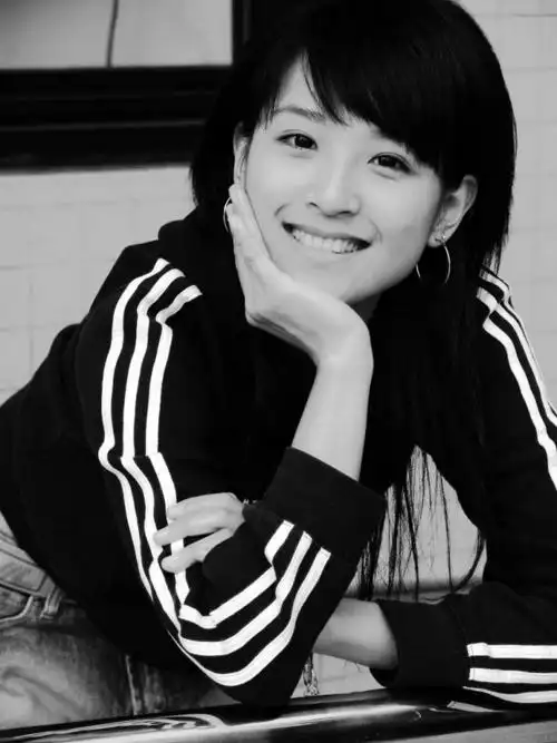 赵霁写真-732x976.106k.大图-明星写真馆n63.com