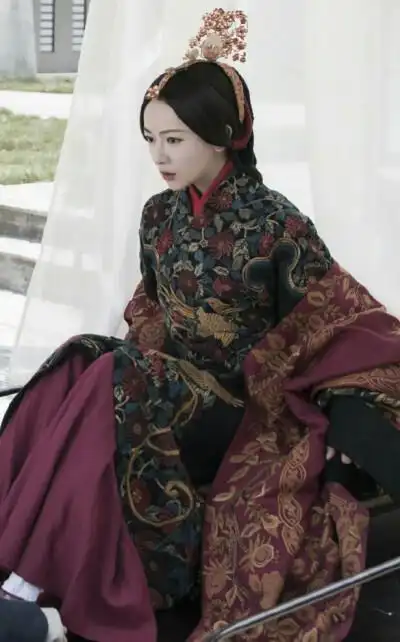 《皓镧传》【李皓镧】吴谨言