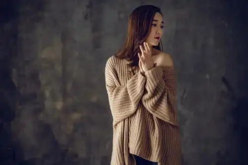 酷狗深谈从歌手到诗人忧伤精灵龙梅子究竟经历了啥