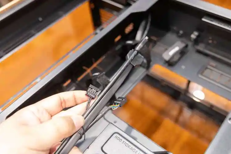 胡桃木搭配全塔海景房机箱,安钛克c8 wood机箱评测