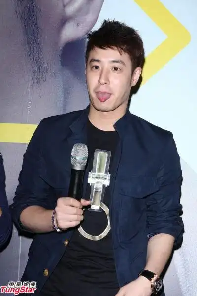 潘玮柏报名金曲8项奖为陈建州偷腥叫屈图