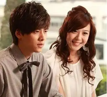 李金铭男友金世佳个人资料和结婚照_大陆明星_大明星网