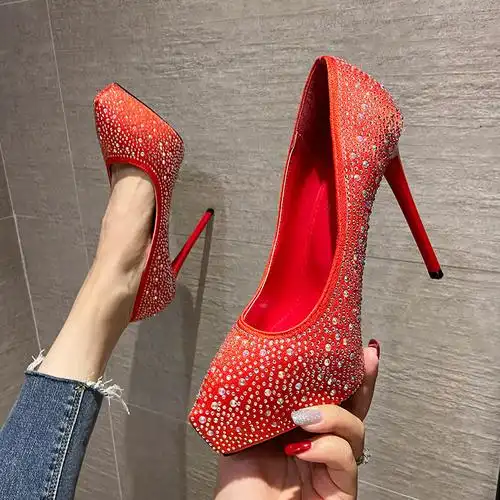 防水台超高跟鞋女细跟尖头性感情趣绸缎水钻红色婚鞋恨天高女礼服