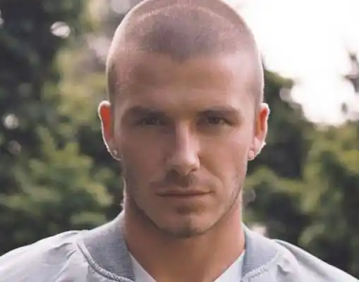 足坛众多球员,发型各不相同,有这些经典发型|莫西干|爆炸头|贝克汉姆