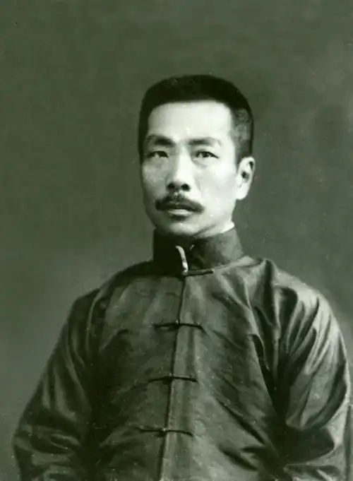 从胡同里走出的文学革命主将