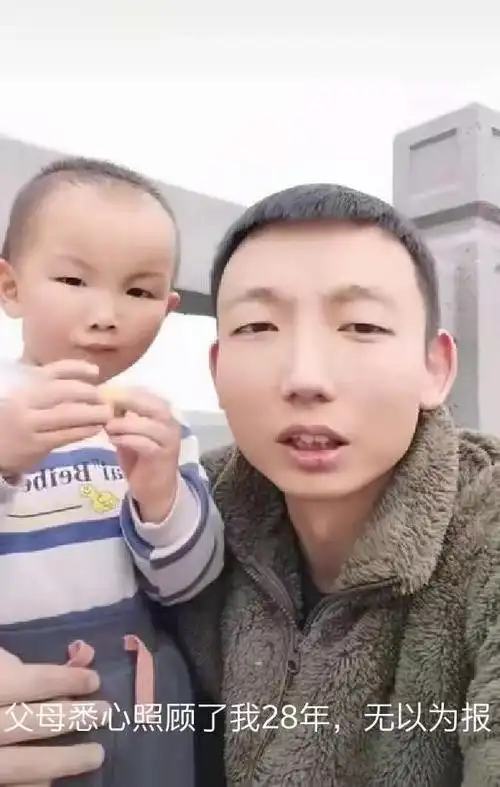 姚策尸骨未寒,熊磊就迫不及待修复人设,网友:满眼利益谈何爱