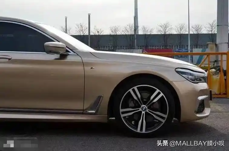 香槟色是什么颜色香槟色的汽车