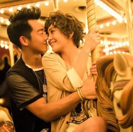 图郑恺郭采洁甜蜜相约前任2备胎反击战开战