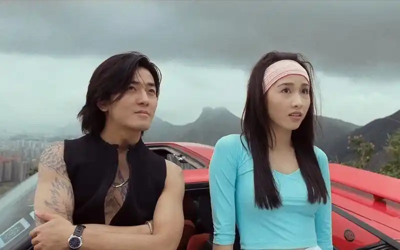 听首郑伊健的《甘心替代你》,重温陈浩南和小结巴的爱情_哔哩哔哩 (゜