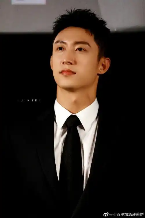 黄景瑜说有谈恋爱的戏叫我回来