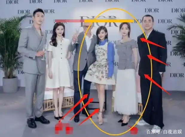 王子文身高162cm,跟165的吴谨言站一起,真实身高差很明显