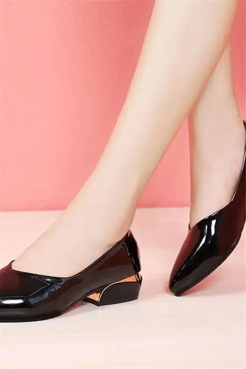 单鞋女软皮2020春秋款仙女风百搭尖头粗跟中跟套脚女士小皮鞋